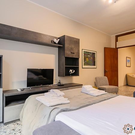 Piccinni Guesthouse By Apulia Accommodation บารี ภายนอก รูปภาพ