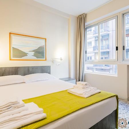 Piccinni Guesthouse By Apulia Accommodation บารี ภายนอก รูปภาพ